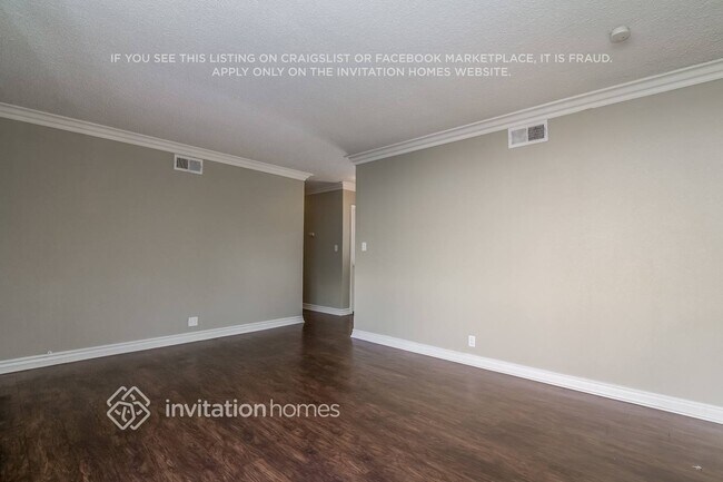Foto del edificio - 1754 S Burton Rd