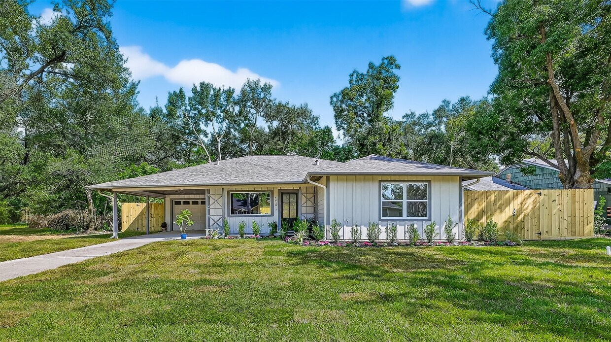 Primary Photo - 4030 Woodshire St