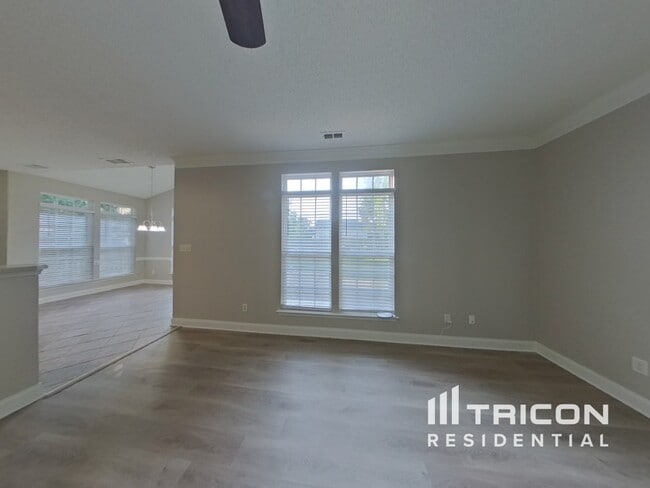 Building Photo - 3050 Wyntree Ct