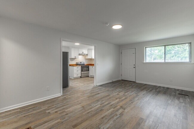 Building Photo - 2171 Dugan St