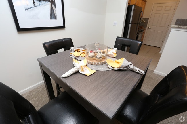 2HAB, 2BA - 1,069 ft² - Comedor - Brighton 3050