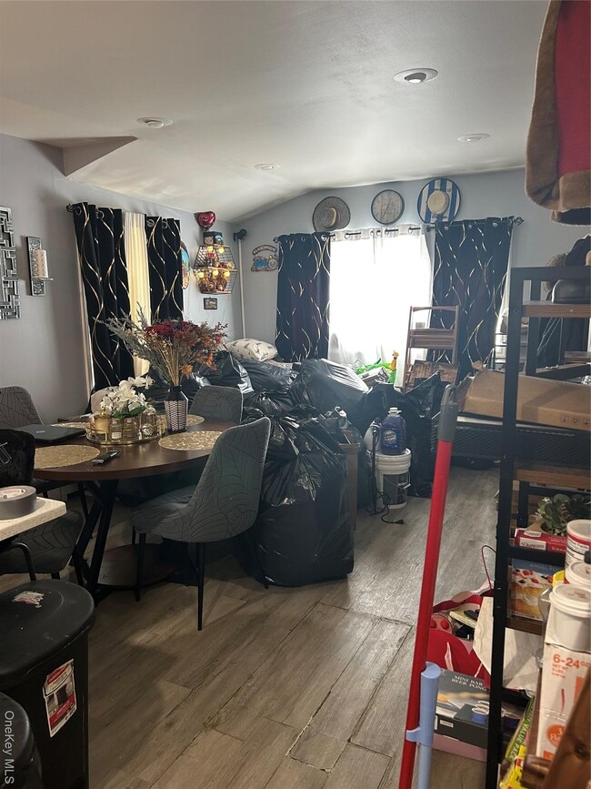 Foto del edificio - 139-11 87th Dr