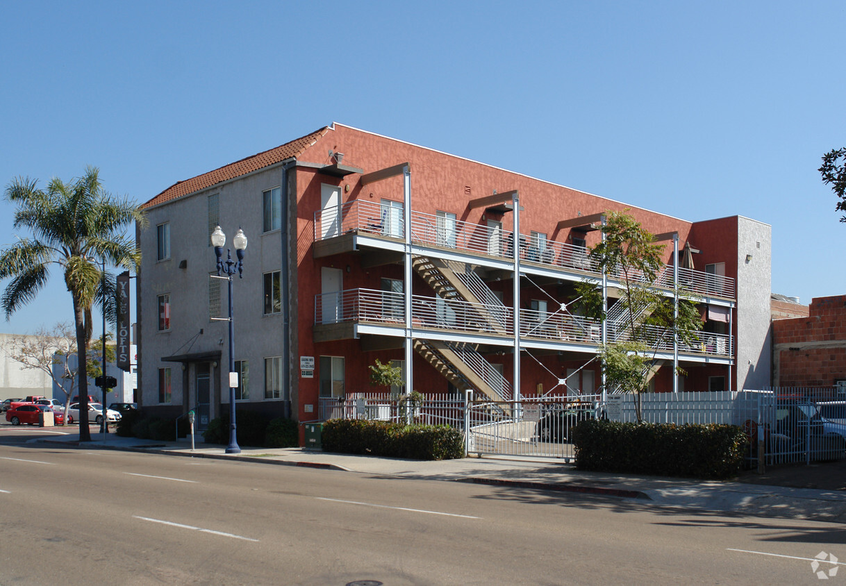 Primary Photo - Yale Lofts