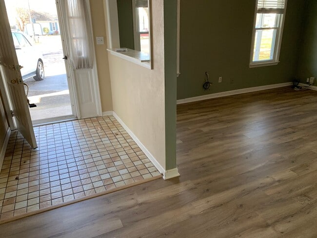 Building Photo - 1642 High Plains Dr