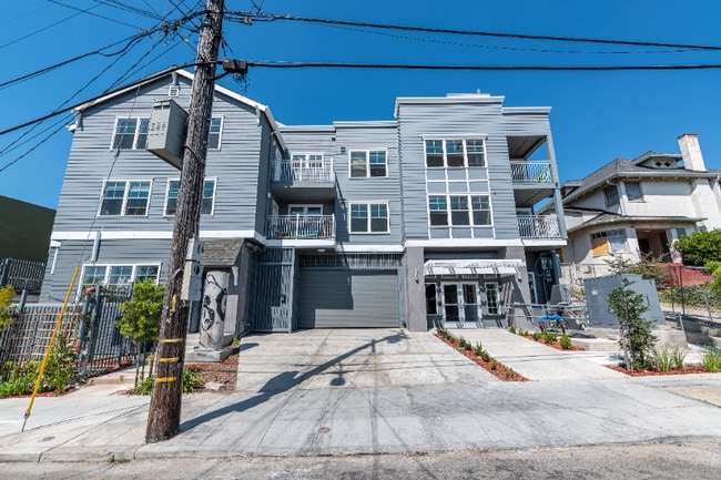Foto del edificio - 317 Lester Ave