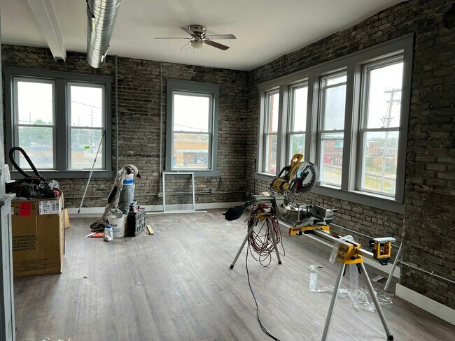 Foto del edificio - 301 N Clinton St