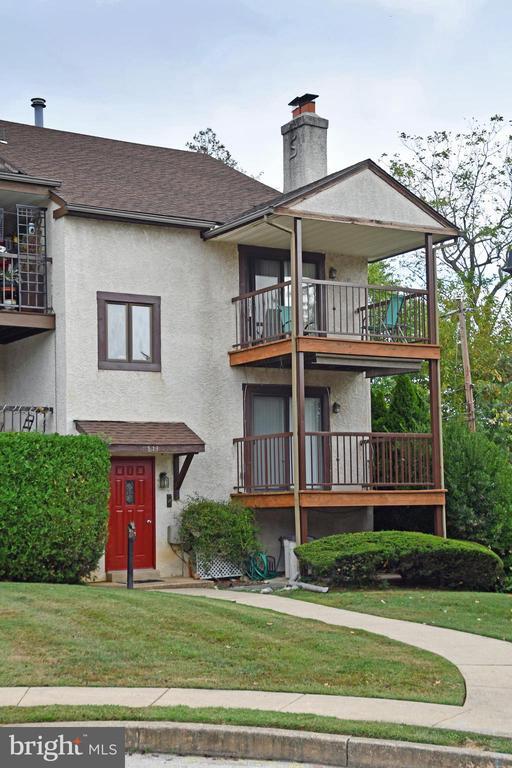 Foto principal - 813 Cambridge Cir