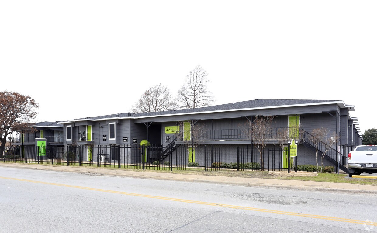 La Ventana Apartments Dallas, TX