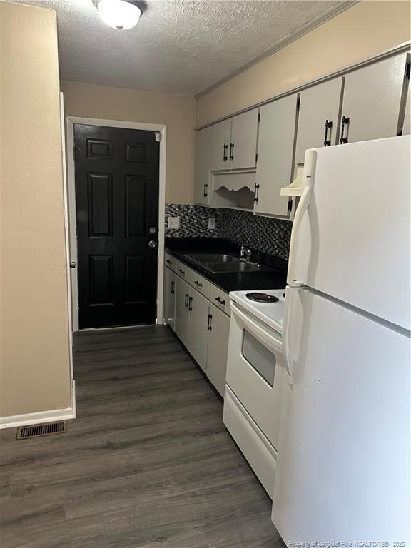 Building Photo - 4953 Fieldcrest Dr