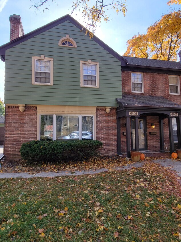Primary Photo - 6407 W Lloyd St