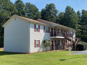 Building Photo - 77 Rock Garden Pl