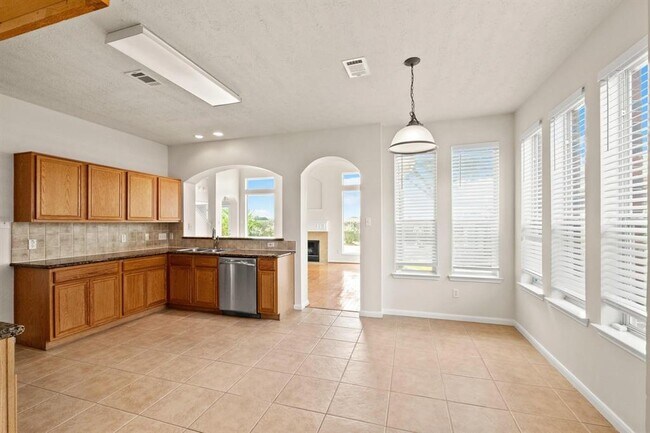 Building Photo - 16635 Keegans Ridge Way Dr