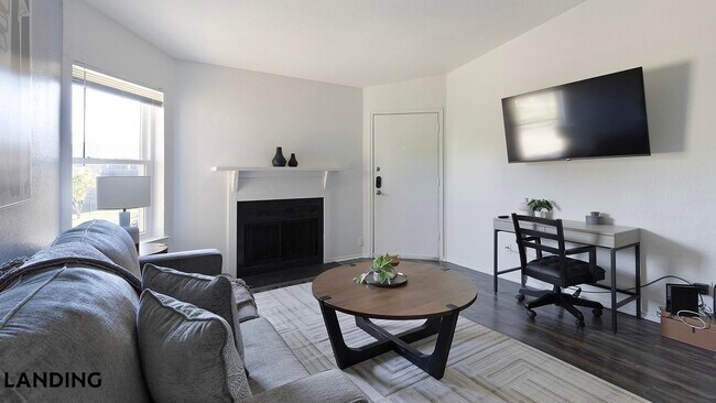 Foto del edificio - 1225 E Pleasant Run Rd