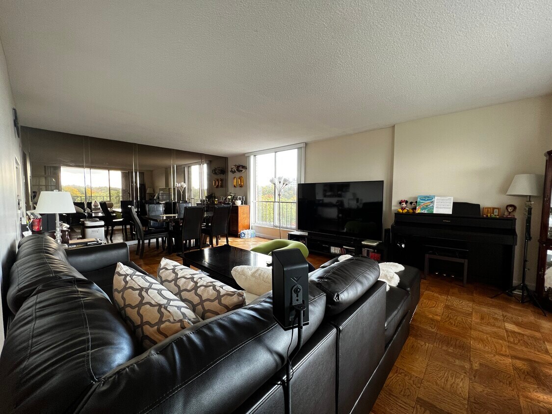 Foto principal - 77 Pond Ave