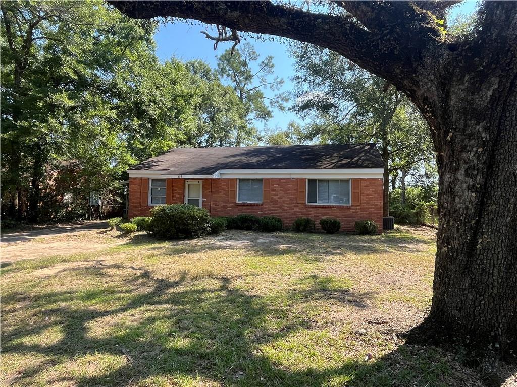Primary Photo - 459 Seabreeze Rd E