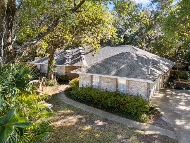 Building Photo - 4139 Sandy Bluff Dr W