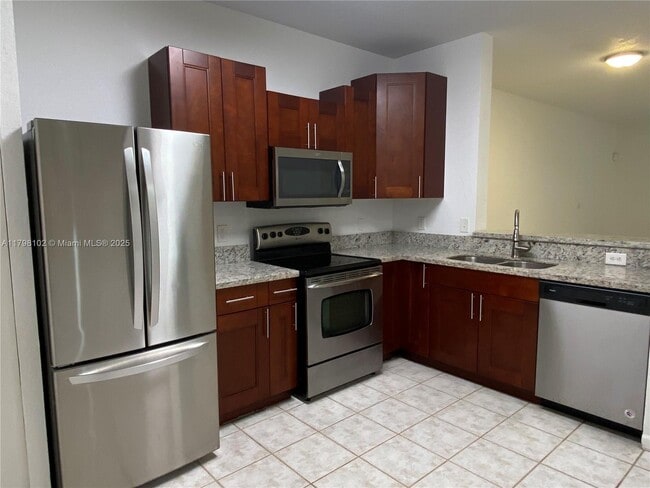 Building Photo - 4114 Forest Dr