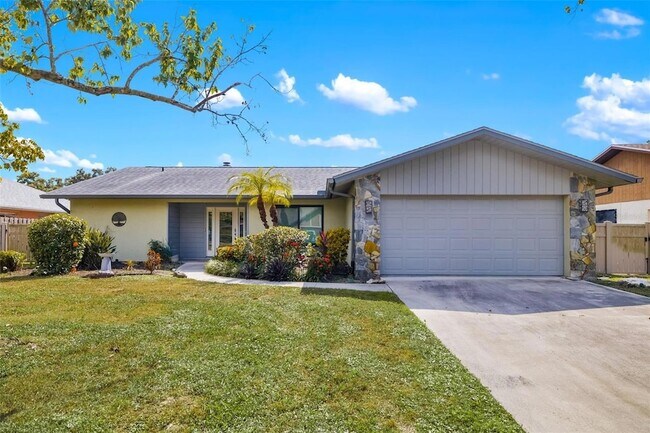 Foto del edificio - 4814 Country Oaks Blvd