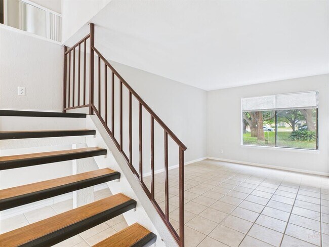 Foto del edificio - 9520 Quail Village Ln