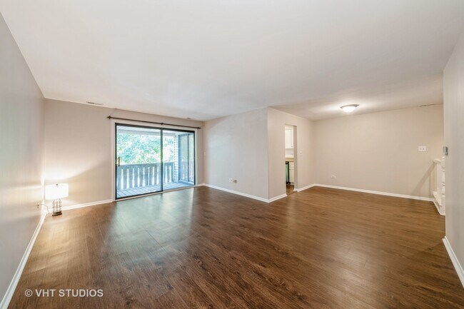 Foto del edificio - 841 Cross Creek Ct