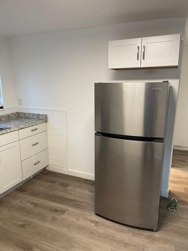 Foto del edificio - 5390 SW Main Ave