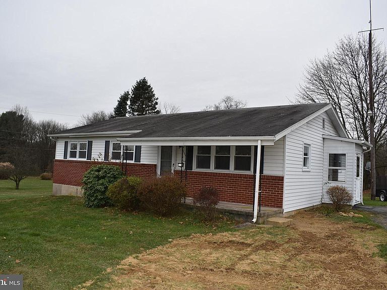 Primary Photo - 244 N Hershey Rd