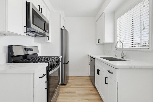 Photo - 6629 Crenshaw Blvd Apartment