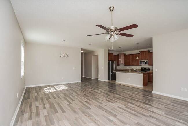 Foto del edificio - 1309 Oak Pond St