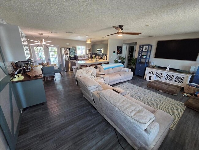 Photo - 6301 S Renellie Ct (Tampa, FL) House