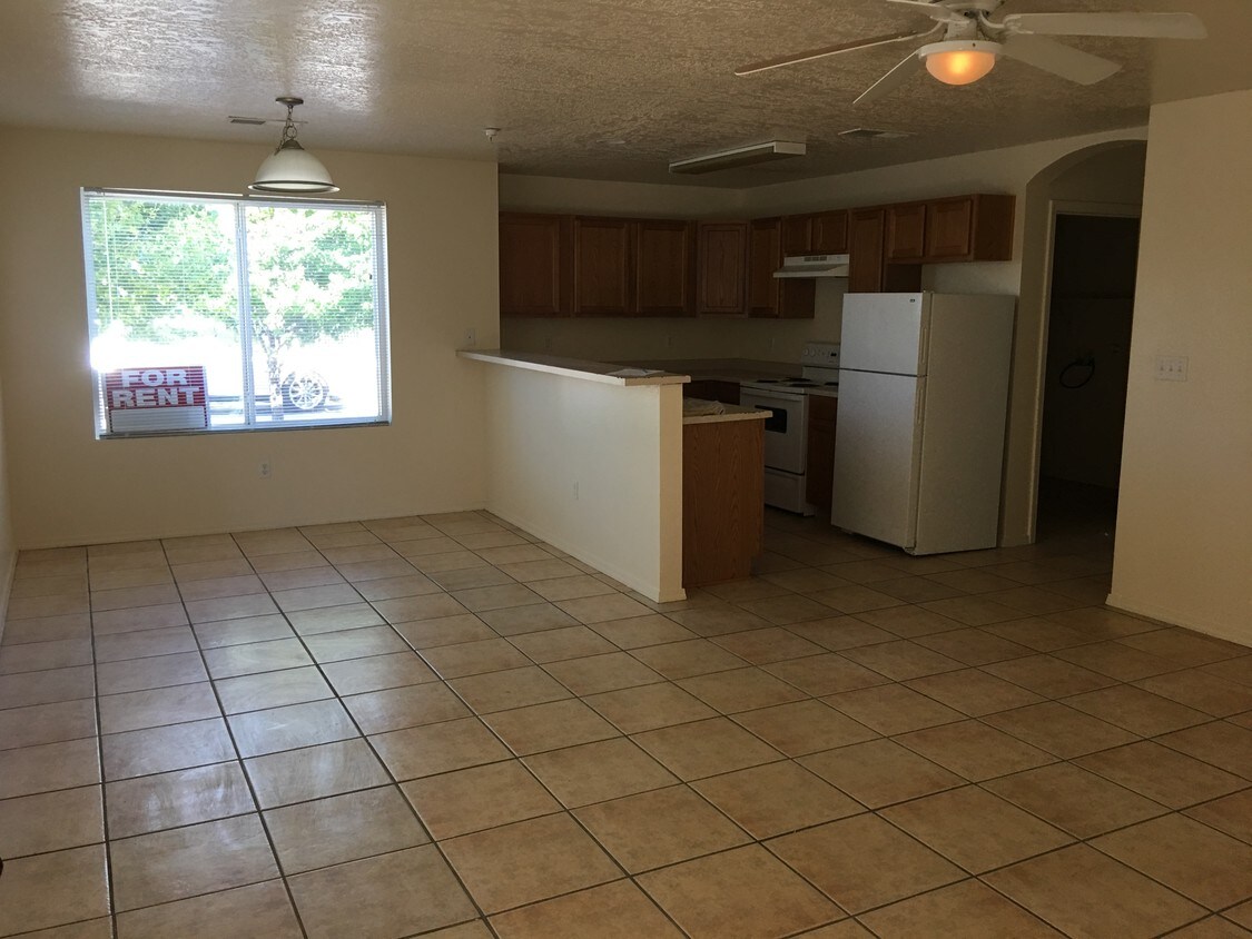 Foto principal - 1918 Buena Vista Dr SE