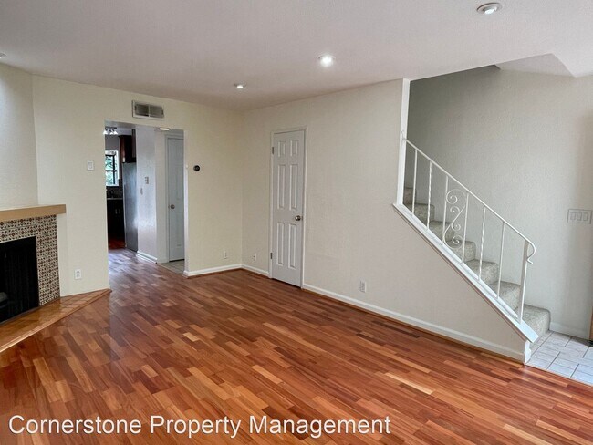 Building Photo - 2 br, 1.5 bath House - 221 Easy St #3