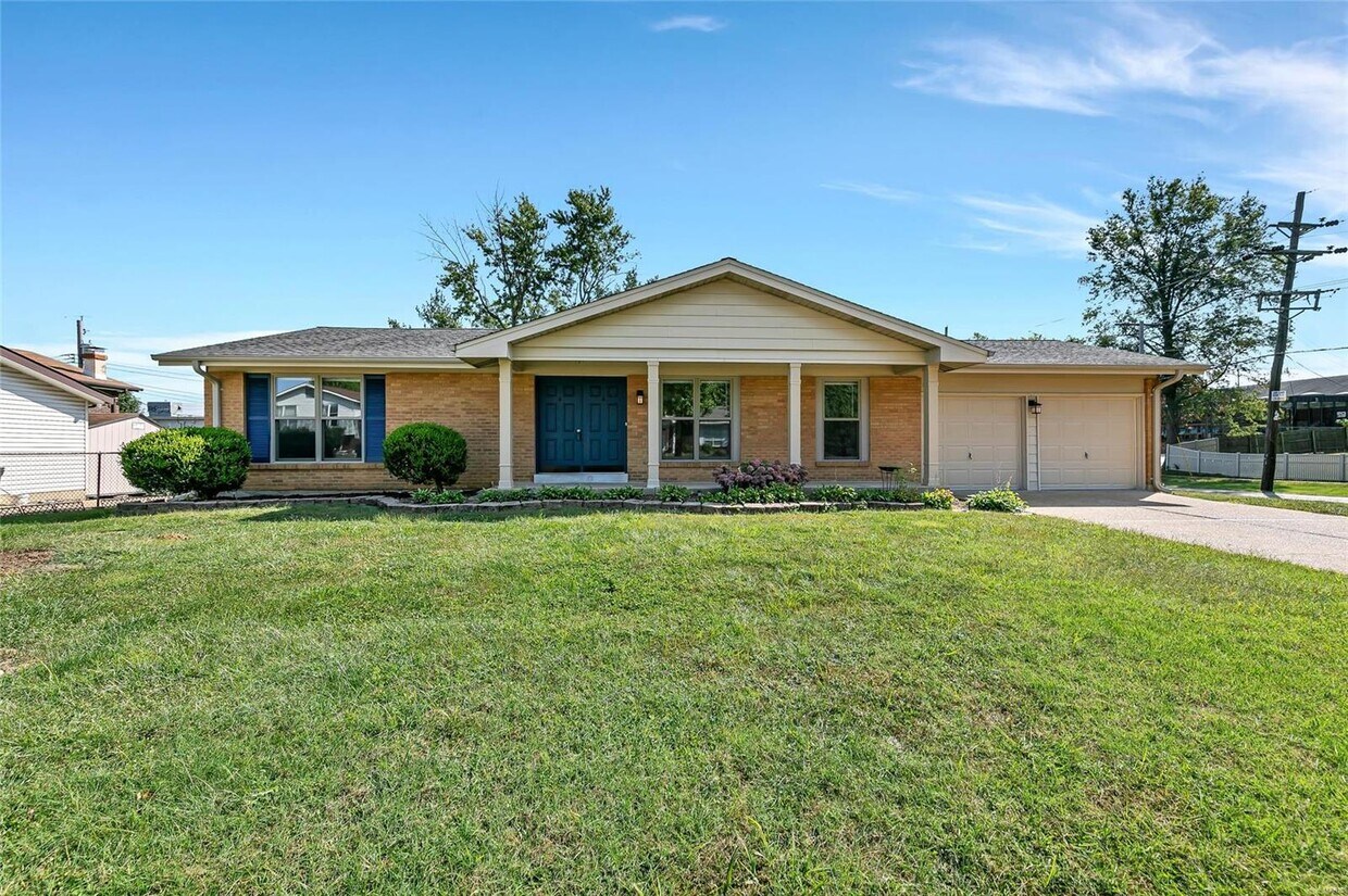 5396 Chatfield Dr, St. Louis, MO 63129 House Rental in St. Louis, MO
