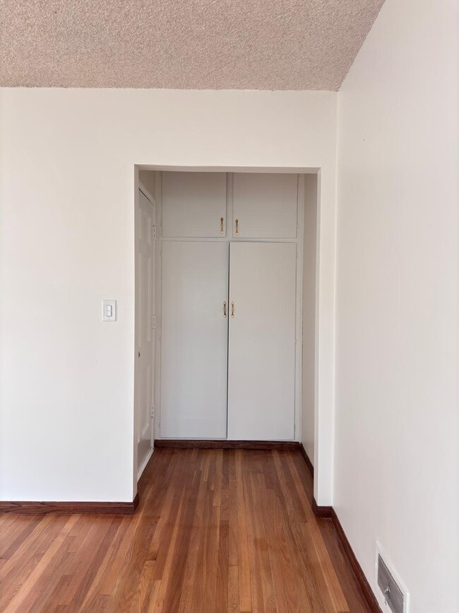 Foto del edificio - 12147 Hallwood Dr