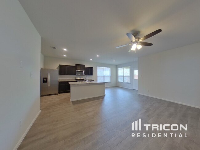 Building Photo - 2404 Sunset Beach Ct