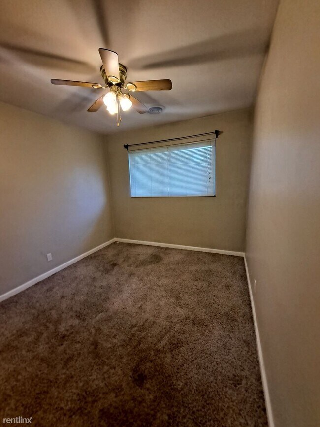 Building Photo - 3 br, 1 bath House - 3814 Glaser Dr