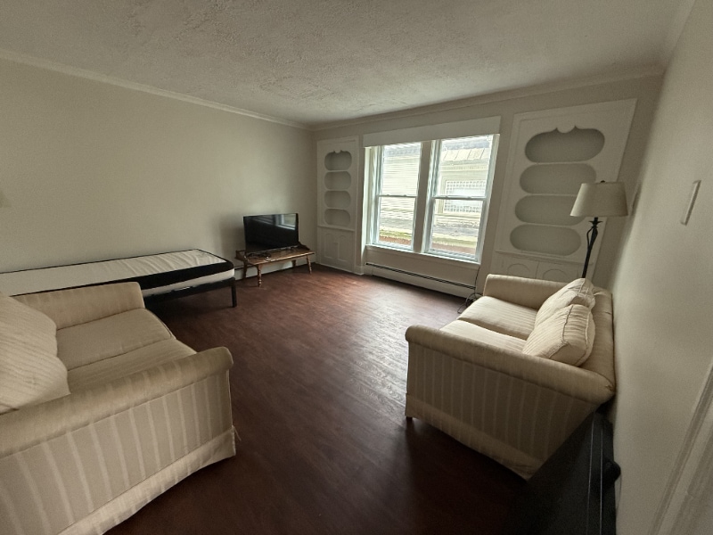 Primary Photo - 312 Laurens St