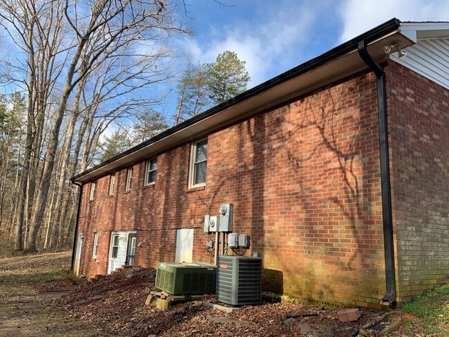 Building Photo - 3949 Applewood Ln