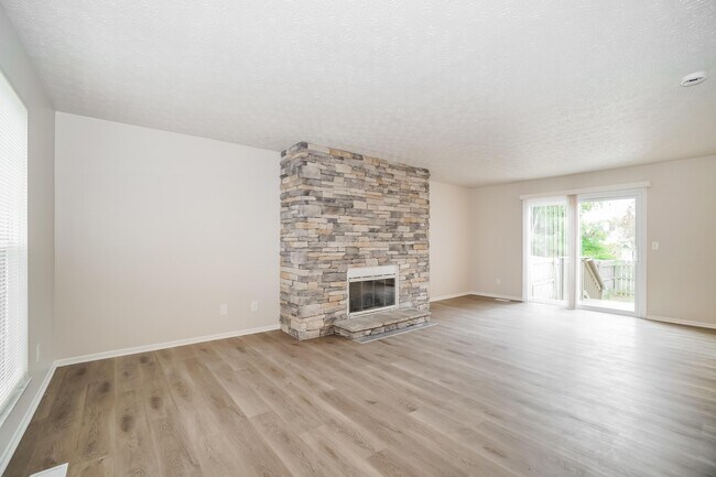 Foto del edificio - 3021 Tracer Rd