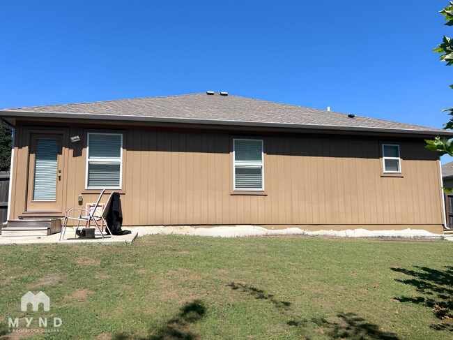 Foto del edificio - 31959 W 172nd St
