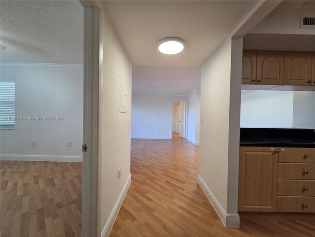 Foto del edificio - 10765 SW 108th Ave
