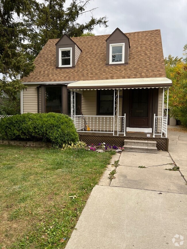 Building Photo - 23037 Euclid St