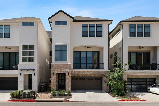 Building Photo - 13316 Galleria Cir
