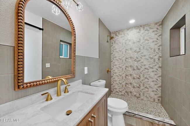 Foto del edificio - 2406 Lebanon Ave