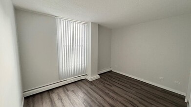 Building Photo - 535-513 13 Ave SW