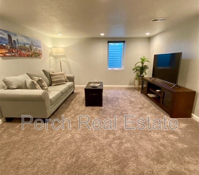 Foto del edificio - 1550 Tabor St