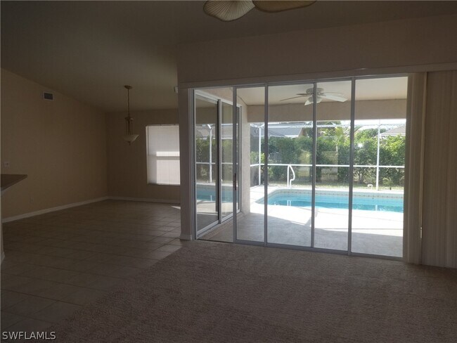 Foto del edificio - 2516 SW 22nd Pl