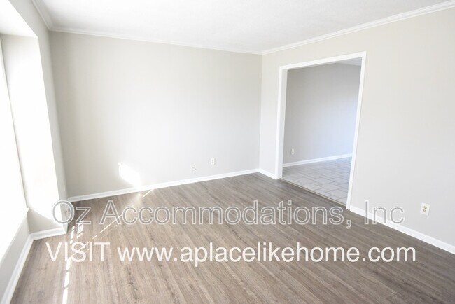 Foto del edificio - 16604 W 142nd Cir