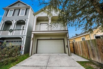 Building Photo - 1320 Dorothy St