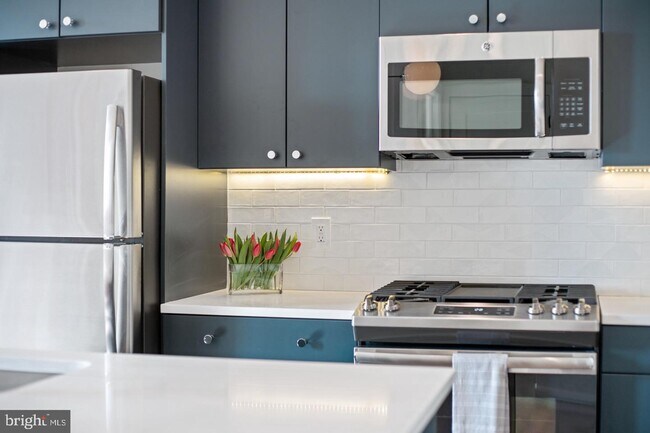 Foto del edificio - 1822 N Front St