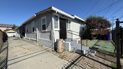 Building Photo - 9814 C St